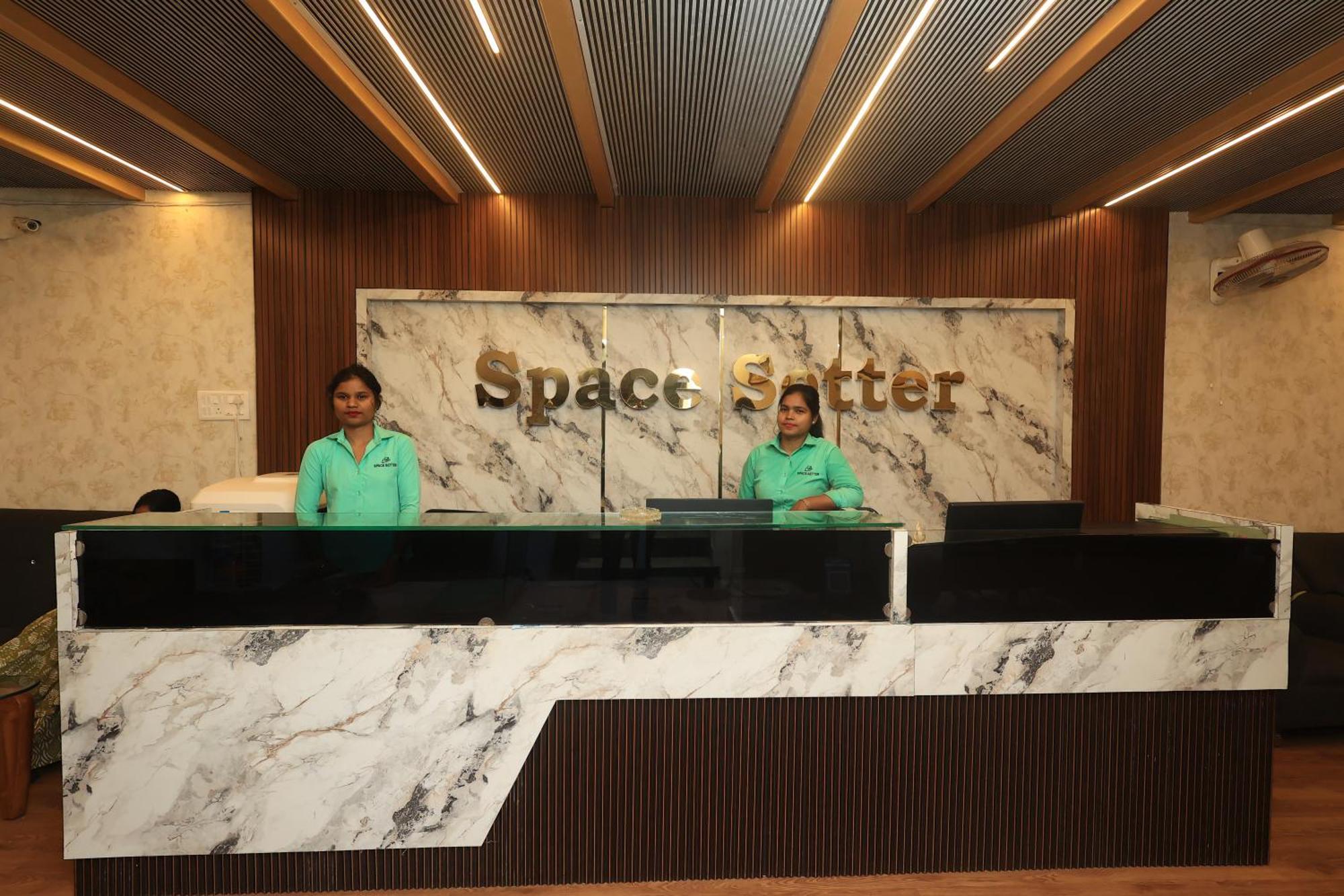 Hotel Space Setter Bhubaneswar Exteriör bild