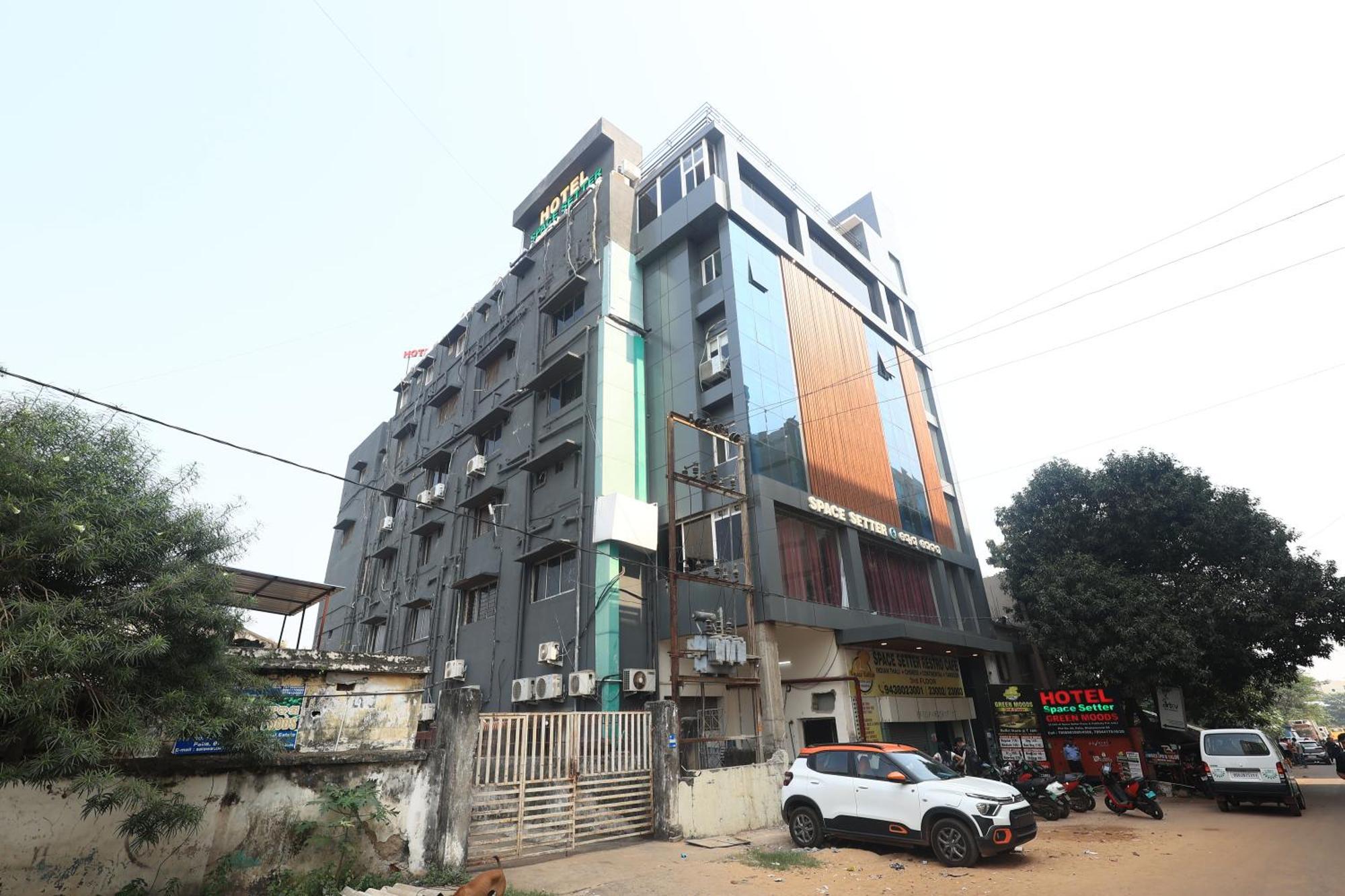 Hotel Space Setter Bhubaneswar Exteriör bild
